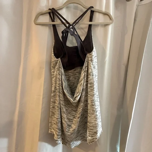 Lululemon Patterned Tank Top Size 8 - Picture 4 of 4